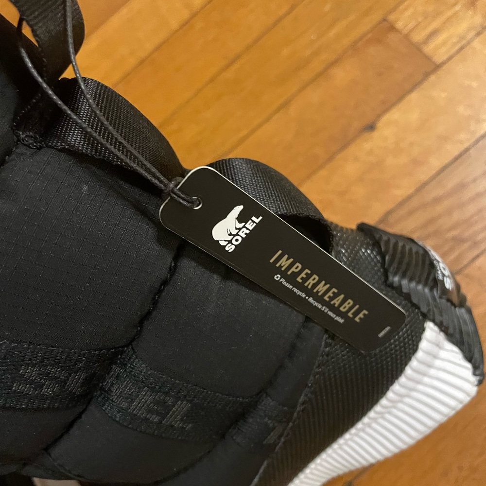 Sorel Winter Boots - Picture 6 of 7